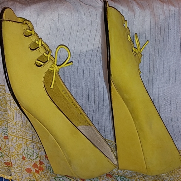 Shoes - Picture 3 of 3